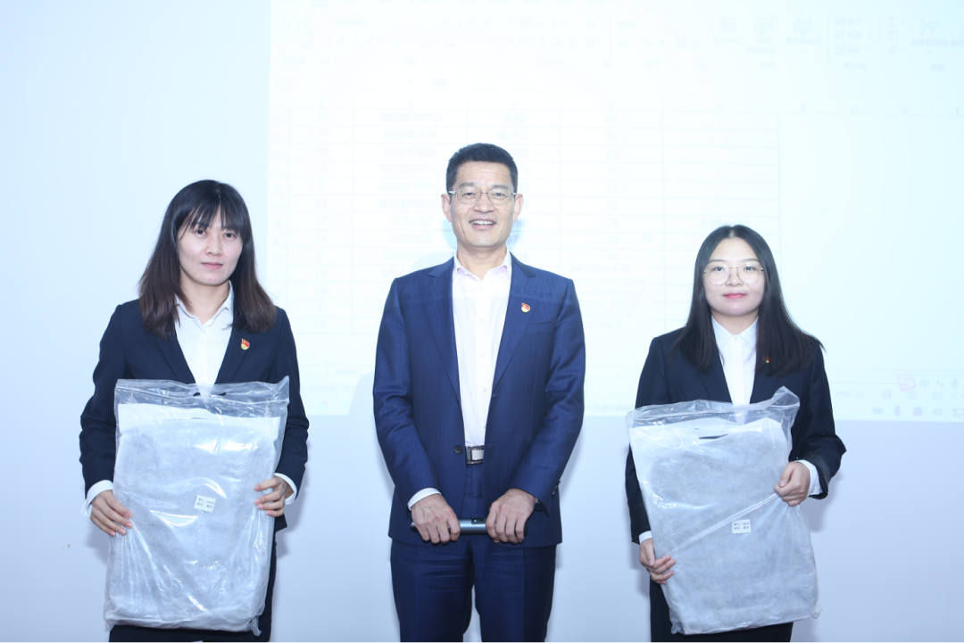 以知识竞赛别开生面的形式,社科赛斯党支部集中学习党的二十大精神
